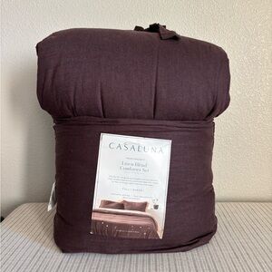 NWT Full/Queen Heavyweight Linen Blend Comforter and Sham Set Dark Fig Casaluna
